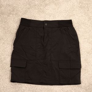 Athleta Black Trekkie Cargo Skort